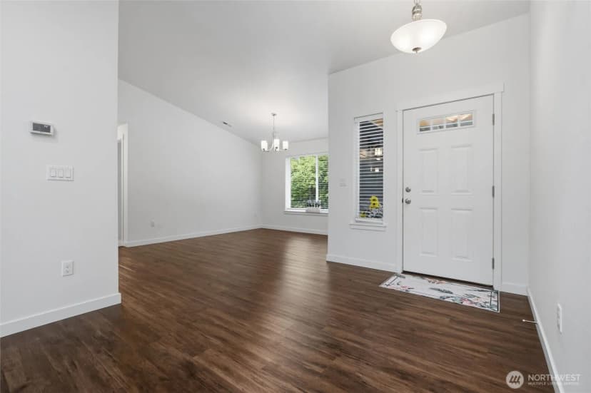 Property photo for 11201 Helena Trail Sw, Port Orchard photo 6