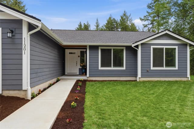 Property photo for 11201 Helena Trail Sw, Port Orchard photo 4