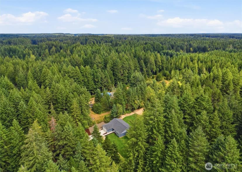 Property photo for 11201 Helena Trail Sw, Port Orchard photo 39