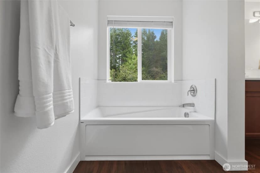 Property photo for 11201 Helena Trail Sw, Port Orchard photo 24