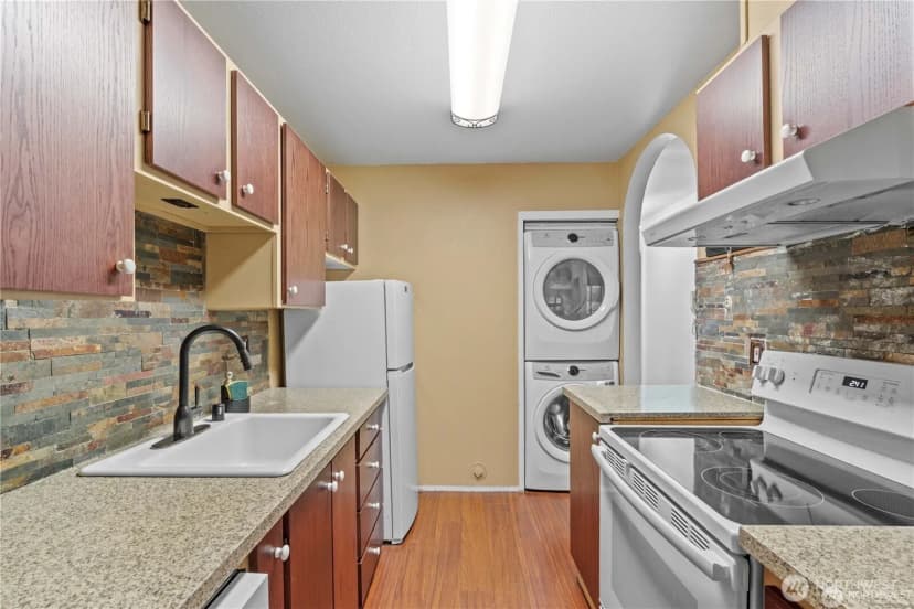 Property photo for 625 N Jackson Avenue #c24, Tacoma photo 14