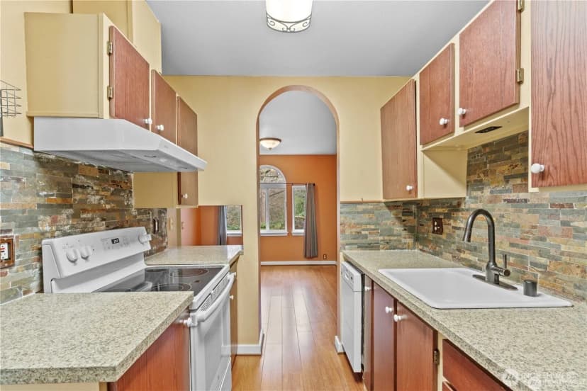 Property photo for 625 N Jackson Avenue #c24, Tacoma photo 12