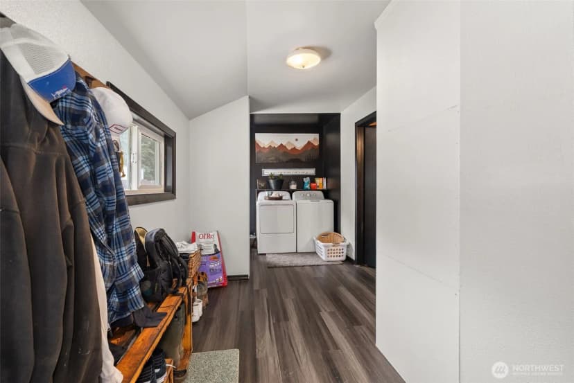 Property photo for 1215 Nw Kerron Avenue, Winlock photo 21