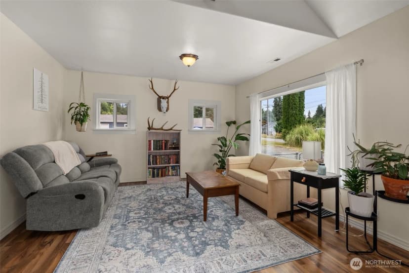 Property photo for 1215 Nw Kerron Avenue, Winlock photo 7