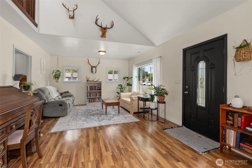 Property photo for 1215 Nw Kerron Avenue, Winlock photo 6