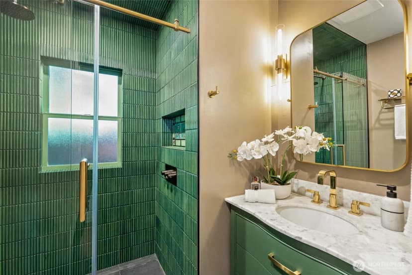 Property photo for 508 Randolph Avenue, Seattle photo 16