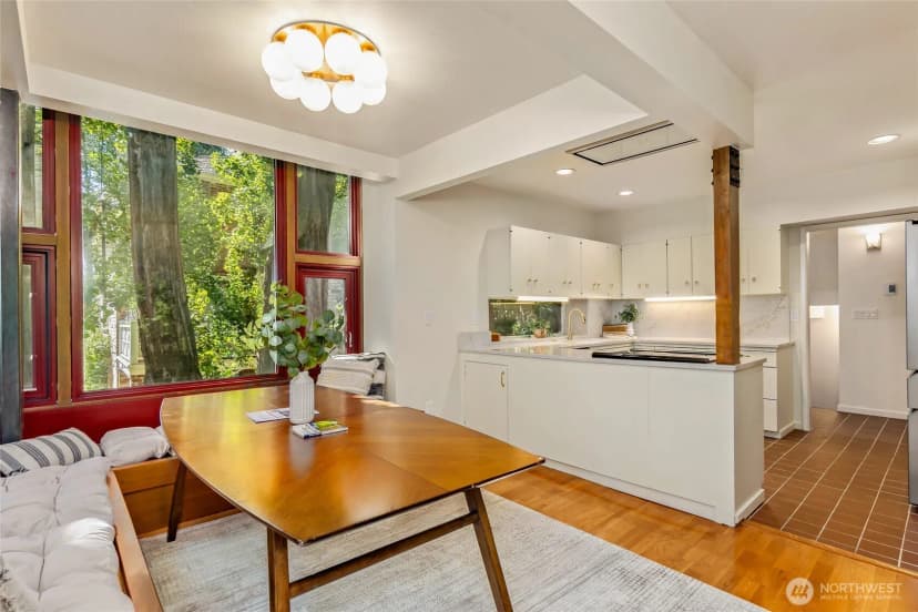 Property photo for 508 Randolph Avenue, Seattle photo 9