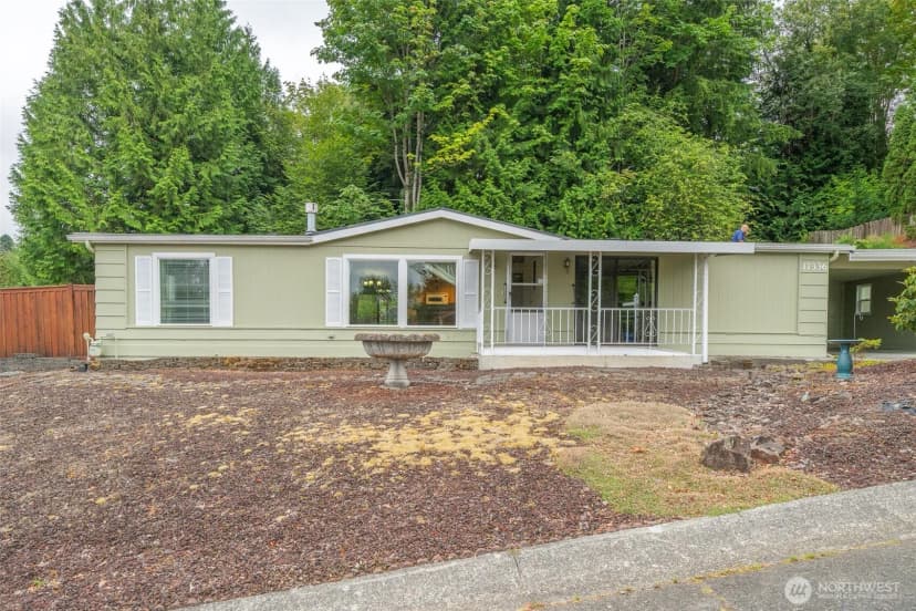 Property photo for 17336 Woodcrest Drive Ne, Bothell photo 31