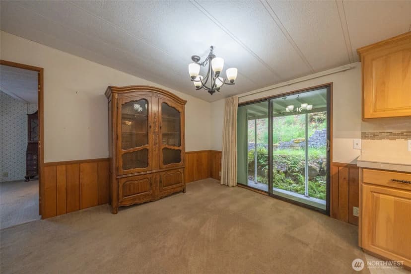 Property photo for 17336 Woodcrest Drive Ne, Bothell photo 11