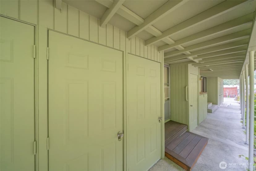 Property photo for 17336 Woodcrest Drive Ne, Bothell photo 29