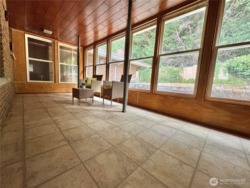 Property photo for 628 E Titus Street Ct, Kent photo 6