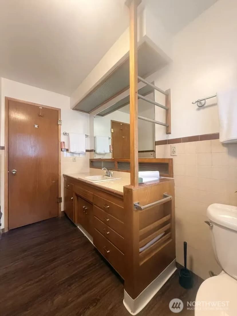 Property photo for 628 E Titus Street Ct, Kent photo 12