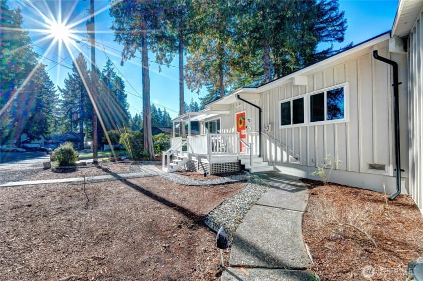 Property photo for 70 E Weymouth Place, Shelton photo 22