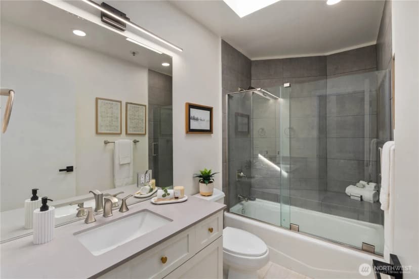 Property photo for 9039 Ne Juanita Drive #307, Kirkland photo 30