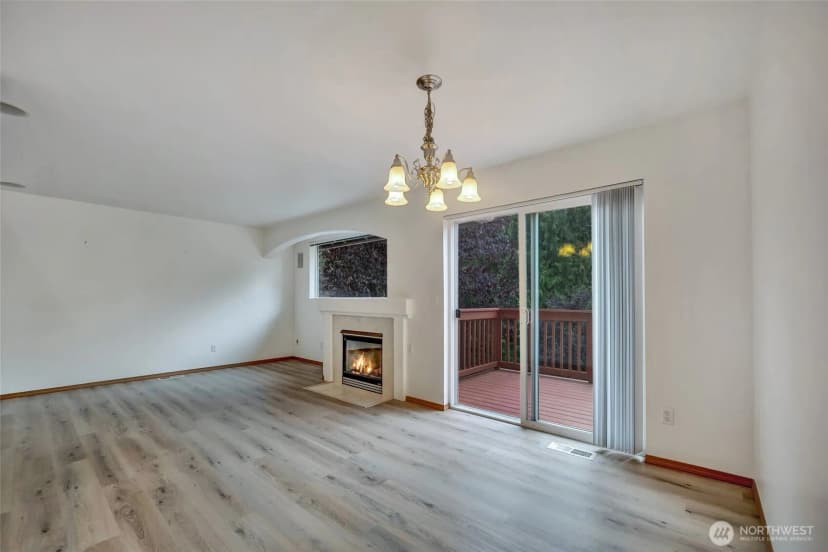 Property photo for 15 87th Avenue Ne #b, Lake Stevens photo 8