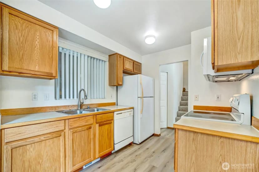 Property photo for 15 87th Avenue Ne #b, Lake Stevens photo 14