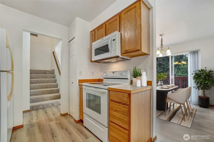 Property photo for 15 87th Avenue Ne #b, Lake Stevens photo 12