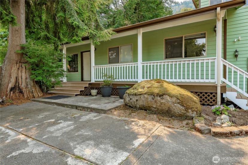 Property photo for 443 Rainbow Drive, Sedro Woolley photo 3