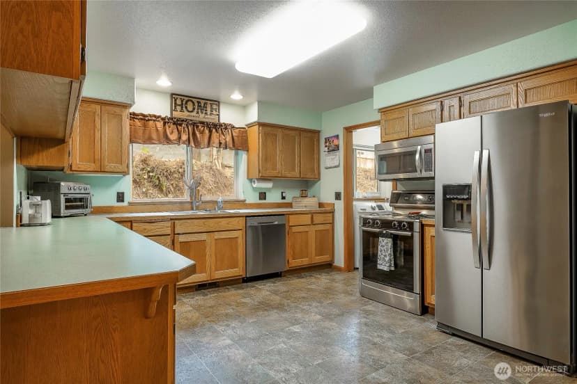 Property photo for 443 Rainbow Drive, Sedro Woolley photo 12