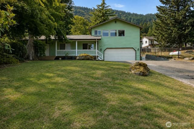 Property photo for 443 Rainbow Drive, Sedro Woolley