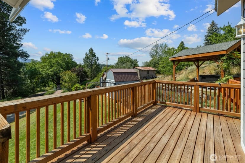 Property photo for 101 N D Street, Roslyn photo 12