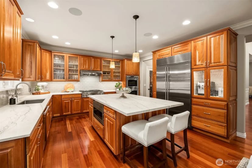 Property photo for 12033 Ne 70th Street, Kirkland photo 11