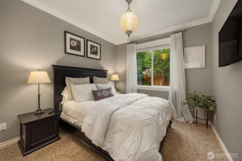 Property photo for 12033 Ne 70th Street, Kirkland photo 37
