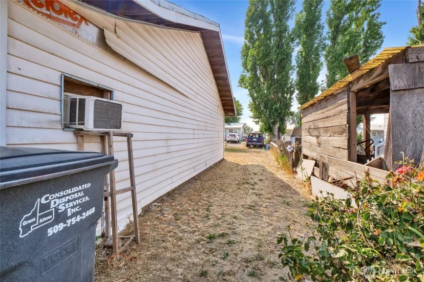 Property photo for 813 S Adams Avenue, Warden photo 18