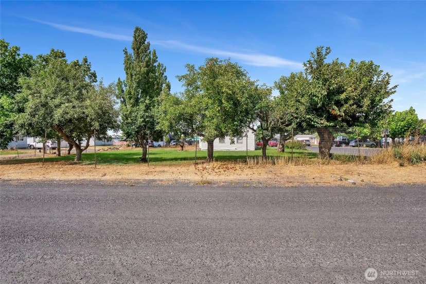 Property photo for 813 S Adams Avenue, Warden photo 16
