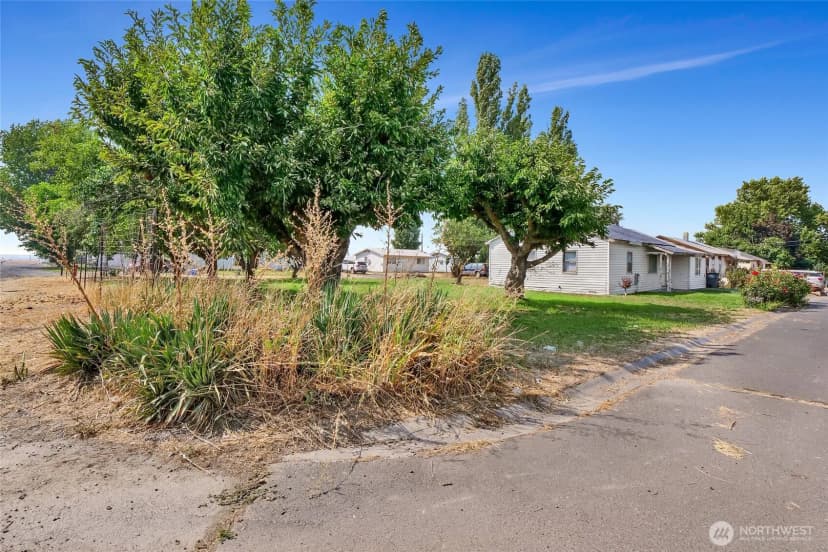 Property photo for 813 S Adams Avenue, Warden photo 15