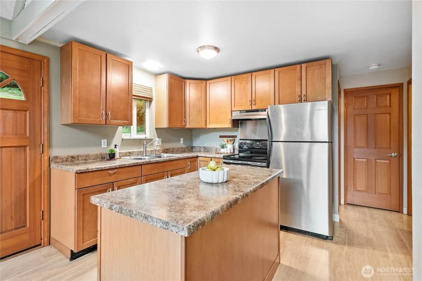 Property photo for 5 Misty Ridge Court, Bellingham photo 14