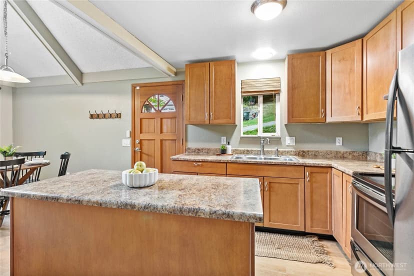 Property photo for 5 Misty Ridge Court, Bellingham photo 18