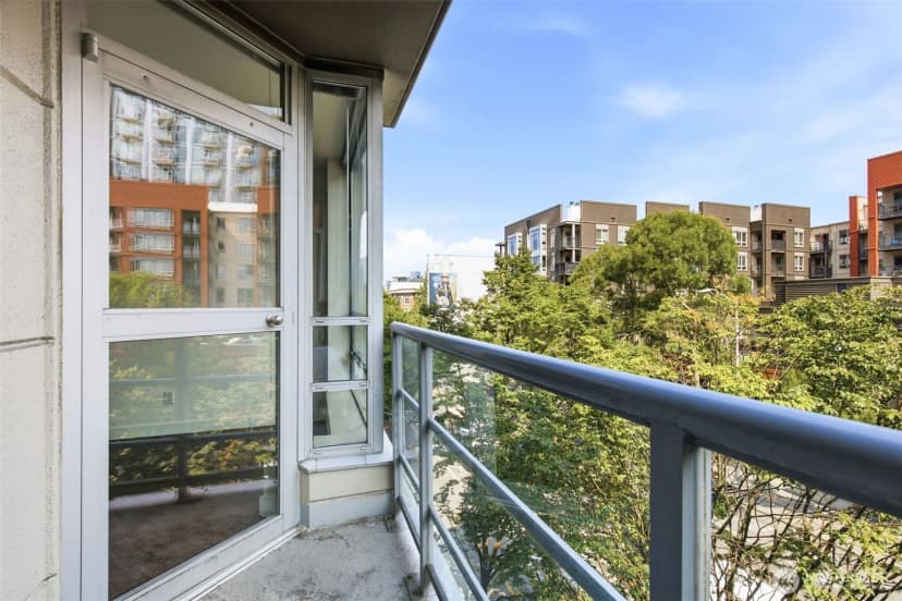 Property photo for 2929 1st Ave #418, Seattle photo 16
