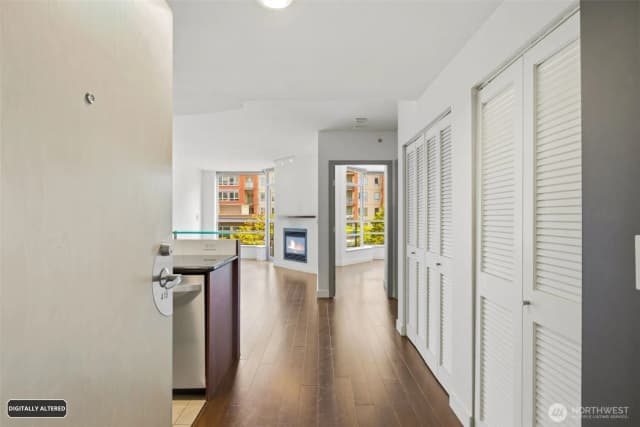 Property photo for 2929 1st Ave #418, Seattle photo 4