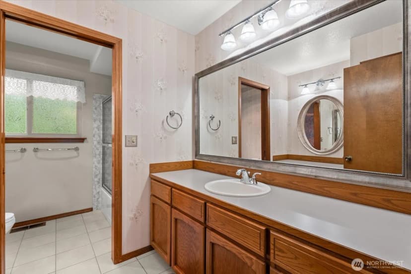 Property photo for 28316 190th Street Se, Kent photo 18