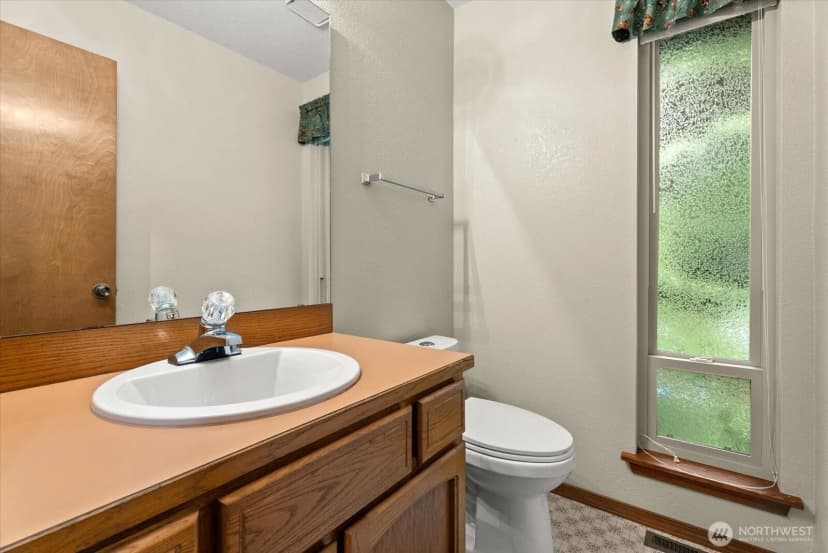 Property photo for 28316 190th Street Se, Kent photo 40