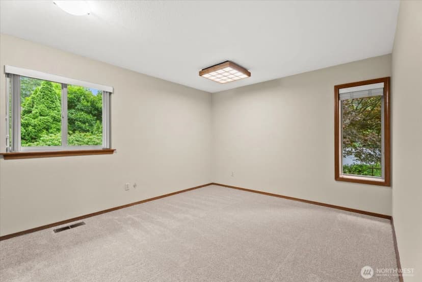 Property photo for 28316 190th Street Se, Kent photo 15