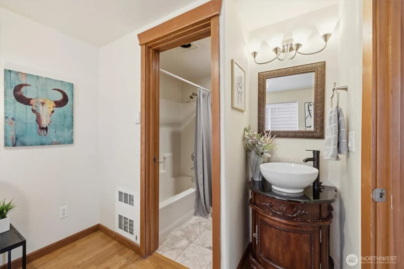 Property photo for 6825 Weedin Place Ne #a, Seattle photo 20