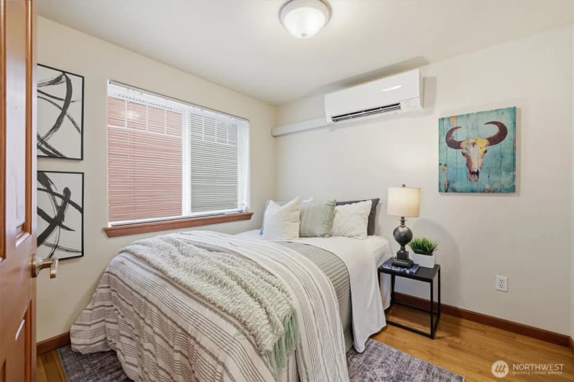 Property photo for 6825 Weedin Place Ne #a, Seattle photo 18