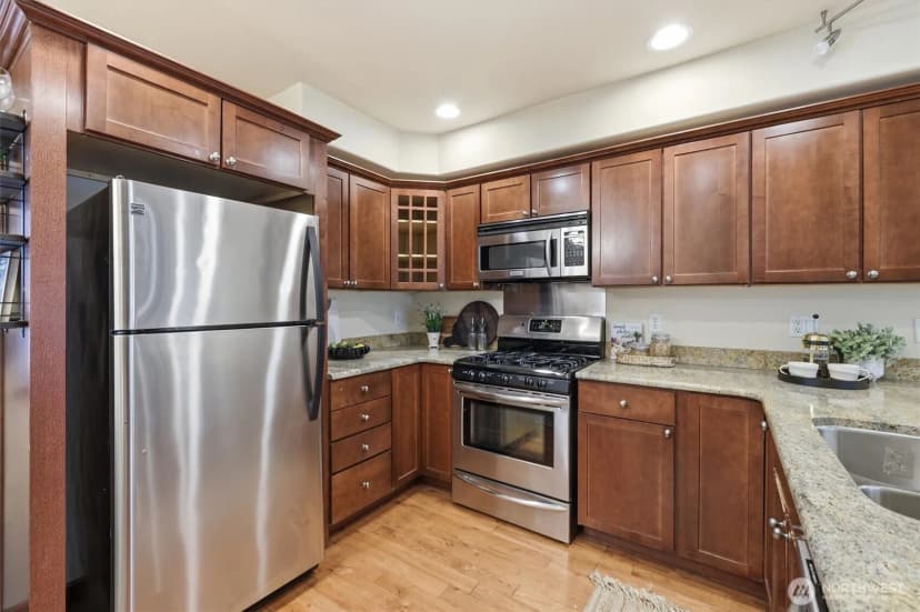 Property photo for 6825 Weedin Place Ne #a, Seattle photo 8