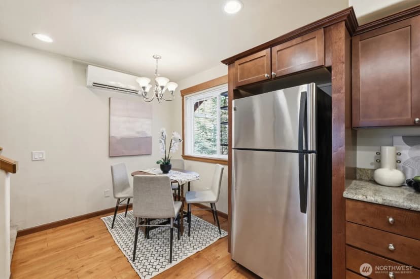 Property photo for 6825 Weedin Place Ne #a, Seattle photo 11