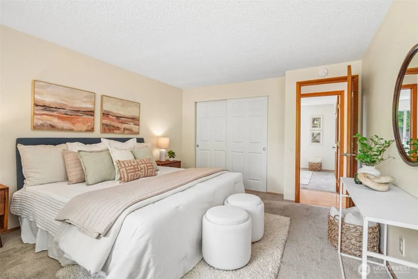 Property photo for 10132 Ne 144th Place, Kirkland photo 14