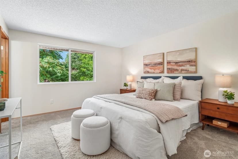 Property photo for 10132 Ne 144th Place, Kirkland photo 13