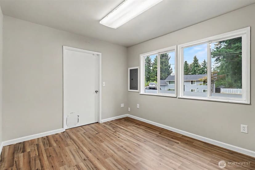 Property photo for 29751 3rd Avenue S, Federal Way photo 19