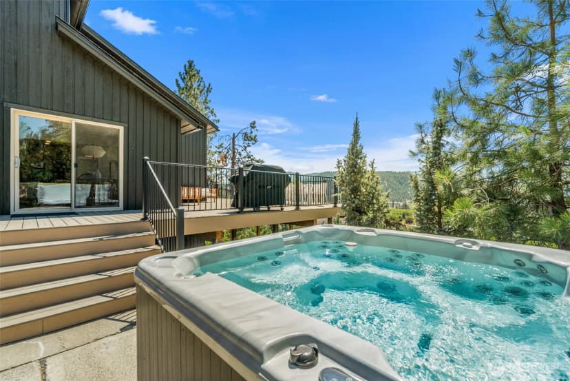 Property photo for 10460 Fox Road, Leavenworth photo 27