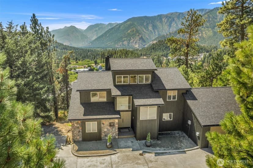 Property photo for 10460 Fox Road, Leavenworth