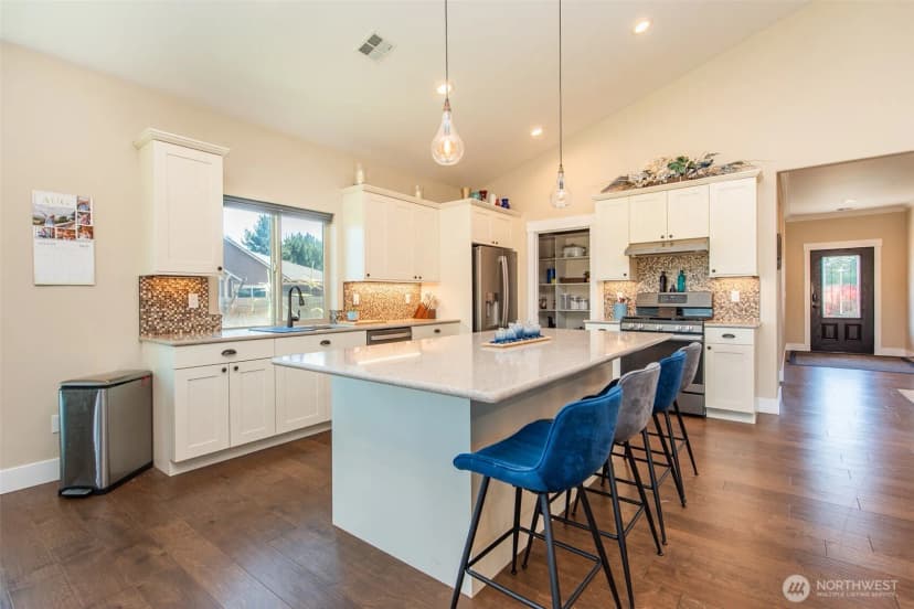 Property photo for 10 Perch Drive, Sequim photo 12