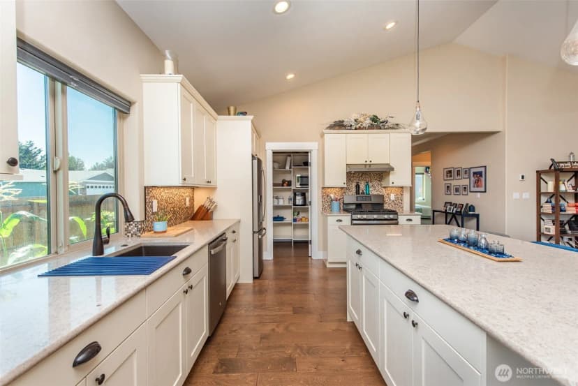 Property photo for 10 Perch Drive, Sequim photo 14