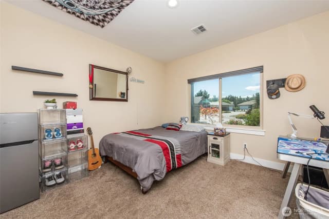Property photo for 10 Perch Drive, Sequim photo 5
