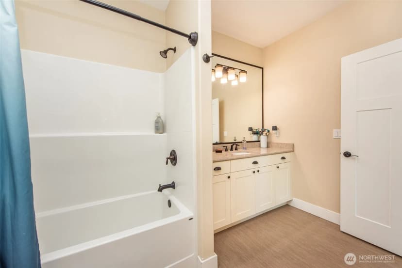 Property photo for 10 Perch Drive, Sequim photo 4